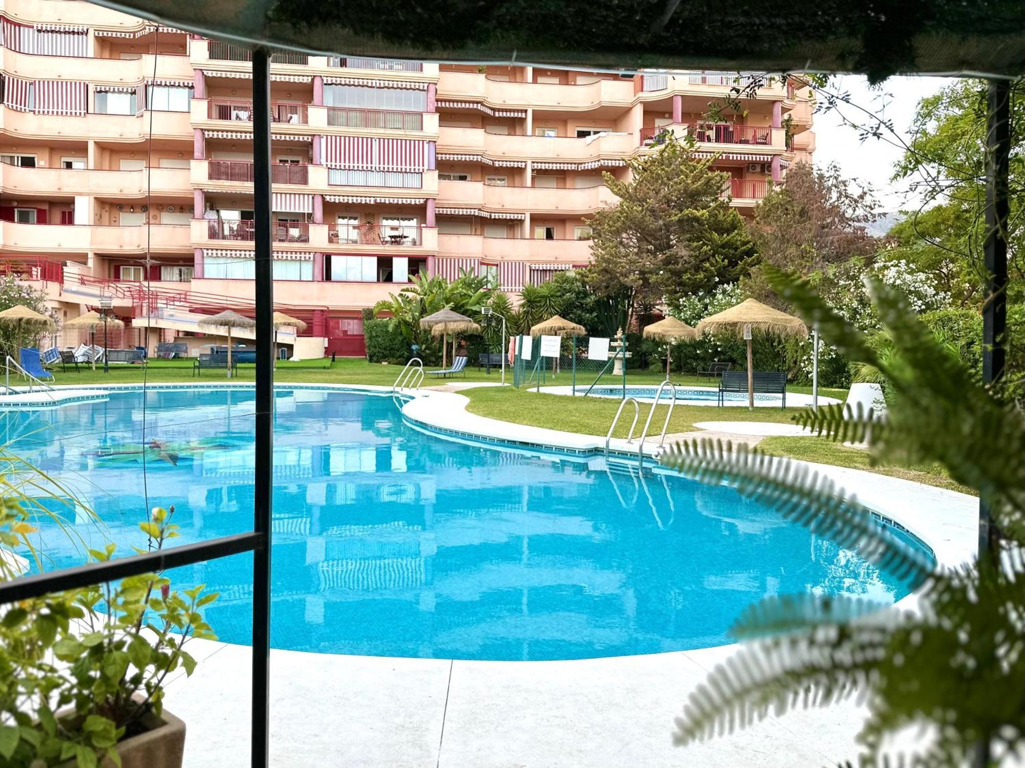 Costa Del Sol Seaside Studio - 5 Mins From Beach Фуэнхирола Экстерьер фото