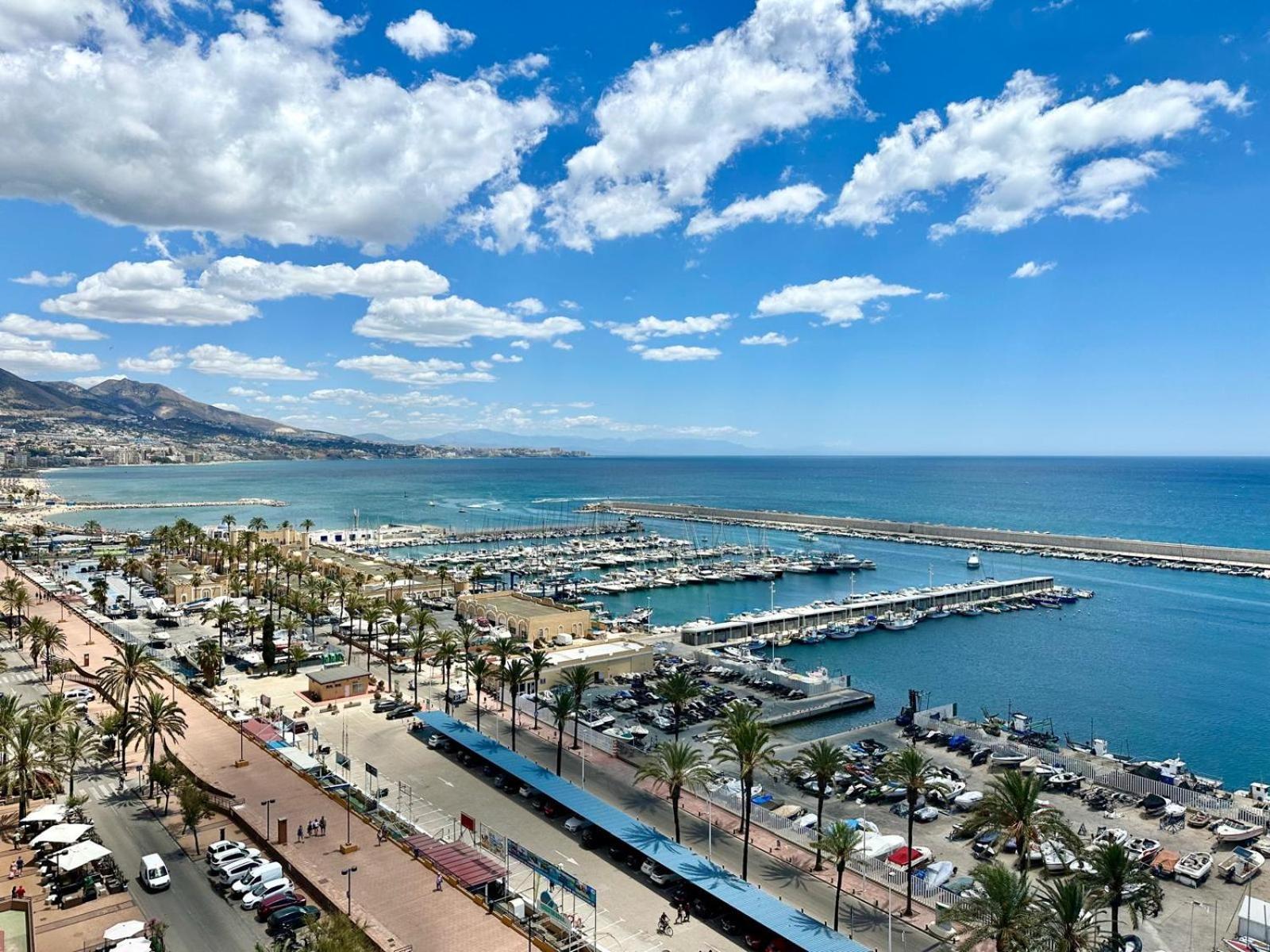 Costa Del Sol Seaside Studio - 5 Mins From Beach Фуэнхирола Экстерьер фото